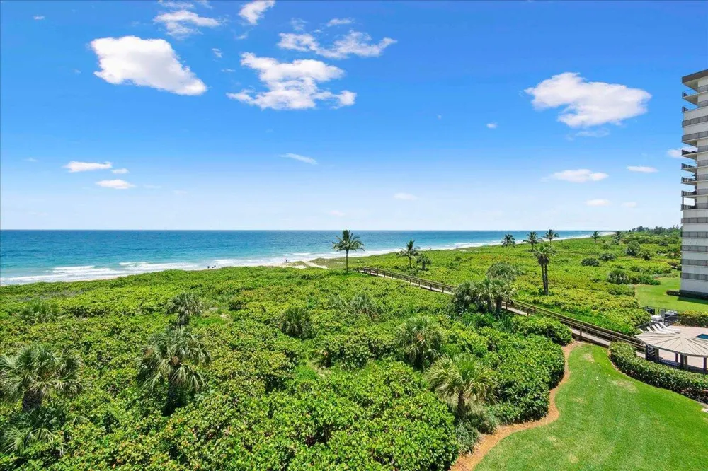 3120 Hwy A1a #1401 Hutchinson Island, FL 34949