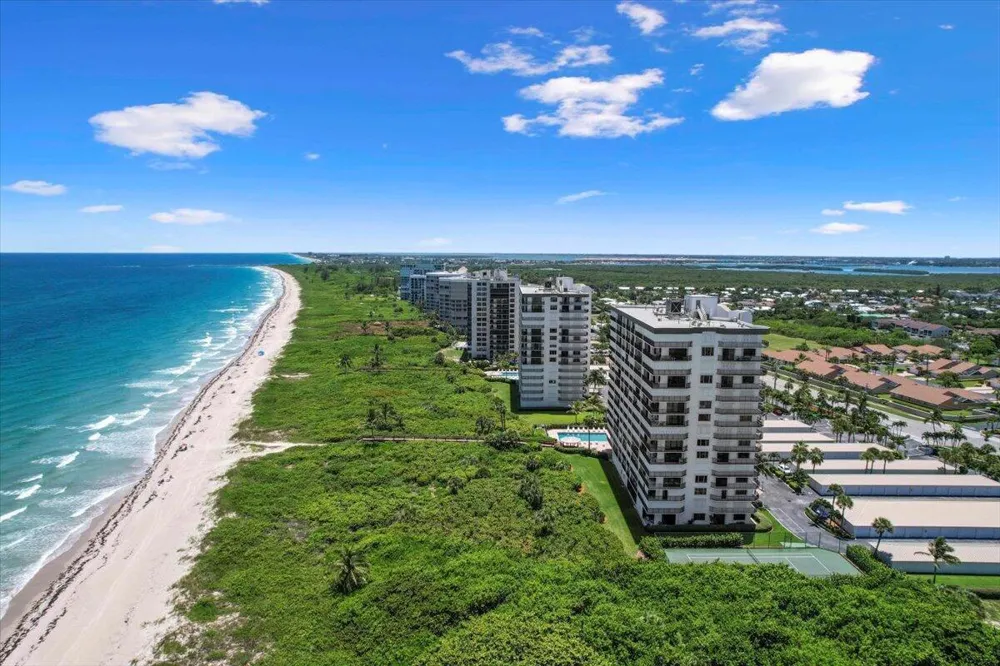 3120 Hwy A1a #1401 Hutchinson Island, FL 34949