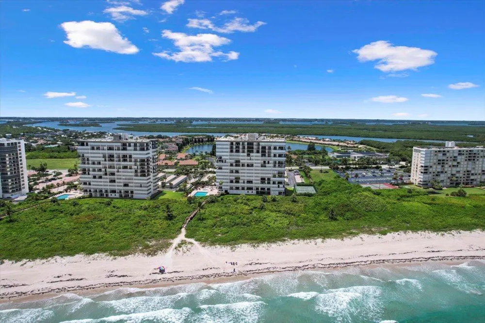 3120 Hwy A1a #1401 Hutchinson Island, FL 34949