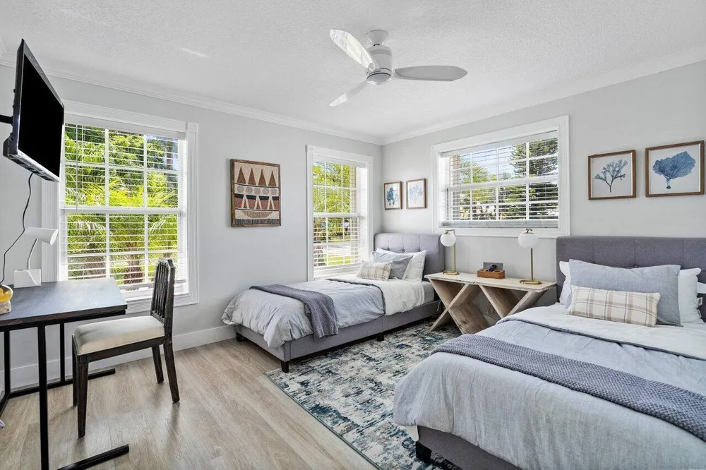 5221 NE 26th Avenue Lighthouse Point, FL 33064