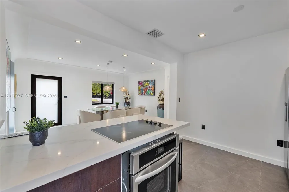 501 NW 46th St Miami, FL 33127