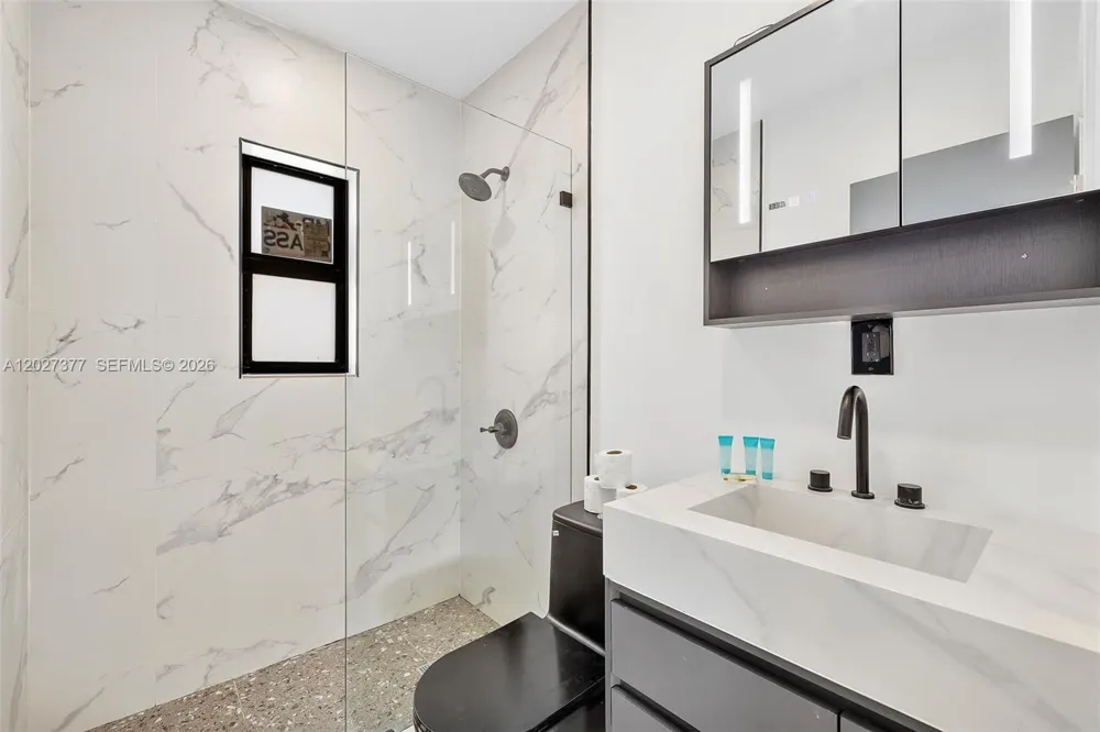 501 NW 46th St Miami, FL 33127