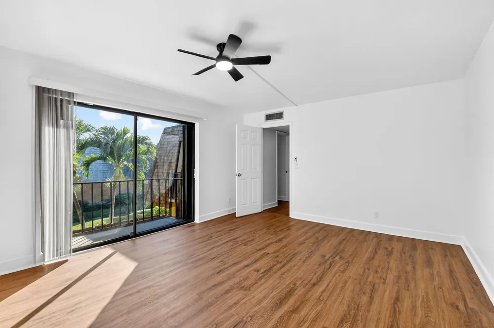 198 Lake Arbor Drive Palm Springs, FL 33461