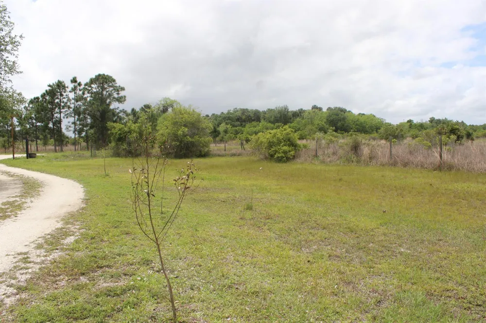 15367 NW 296th Street Okeechobee, FL 34972
