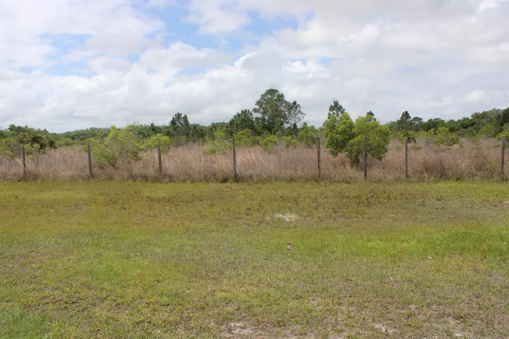 15367 NW 296th Street Okeechobee, FL 34972