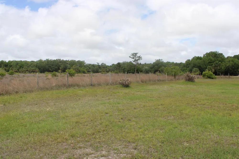 15367 NW 296th Street Okeechobee, FL 34972