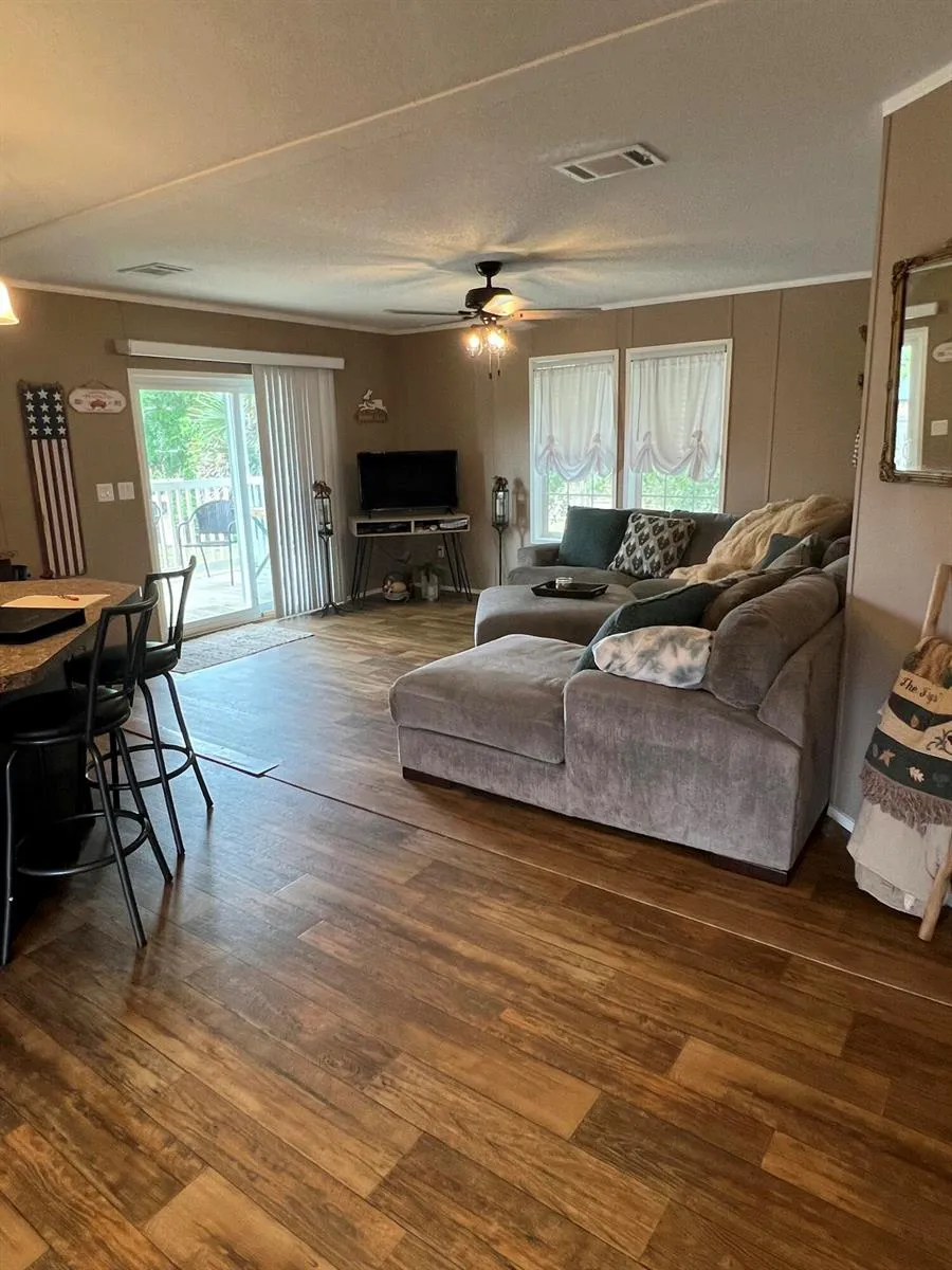 15367 NW 296th Street Okeechobee, FL 34972