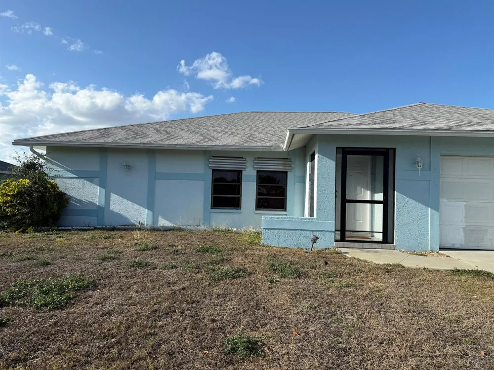 319 SE 27th Street Cape Coral, FL 33904