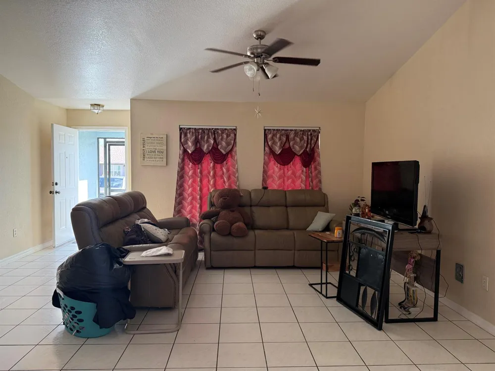 319 SE 27th Street Cape Coral, FL 33904