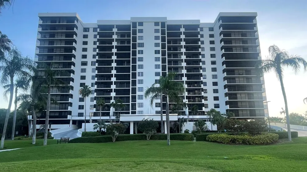 3420 S Ocean Boulevard #7o Highland Beach, FL 33487
