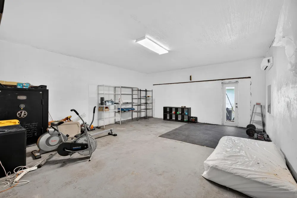 360 Kismet Avenue Pahokee, FL 33476