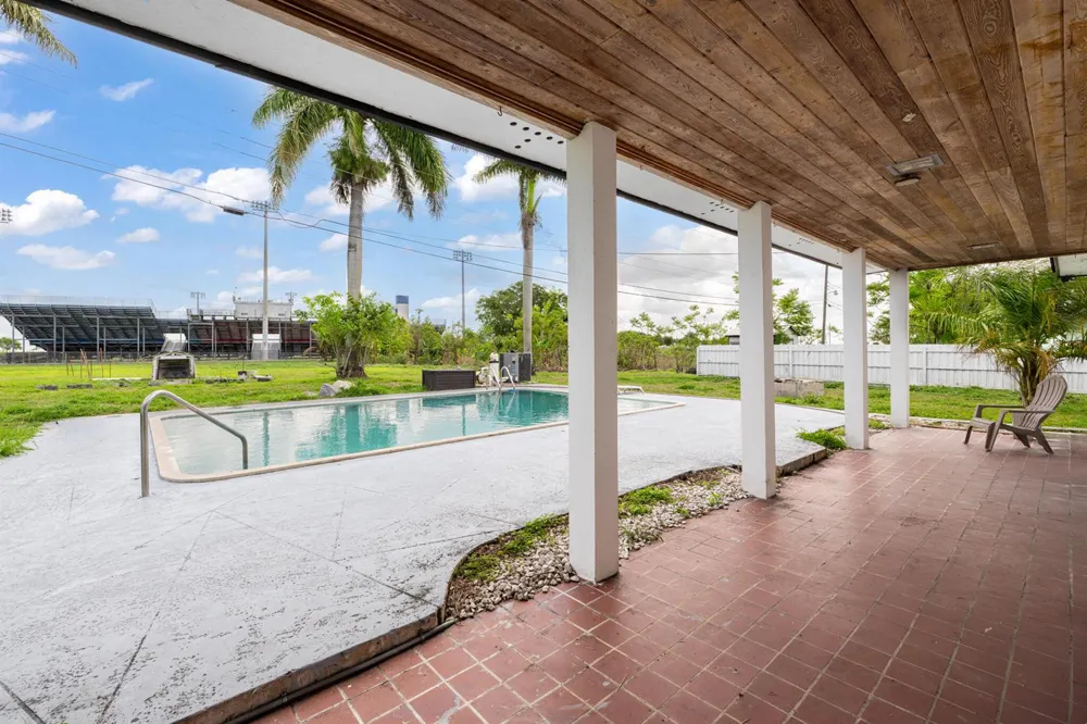 360 Kismet Avenue Pahokee, FL 33476