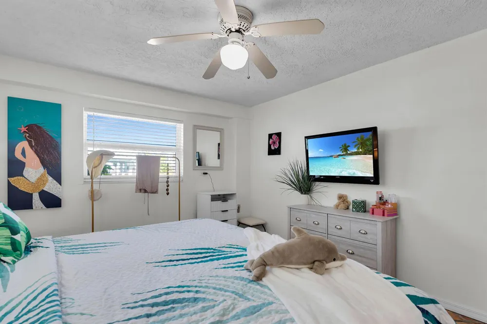 180 La Paloma Road Key Largo, FL 33037