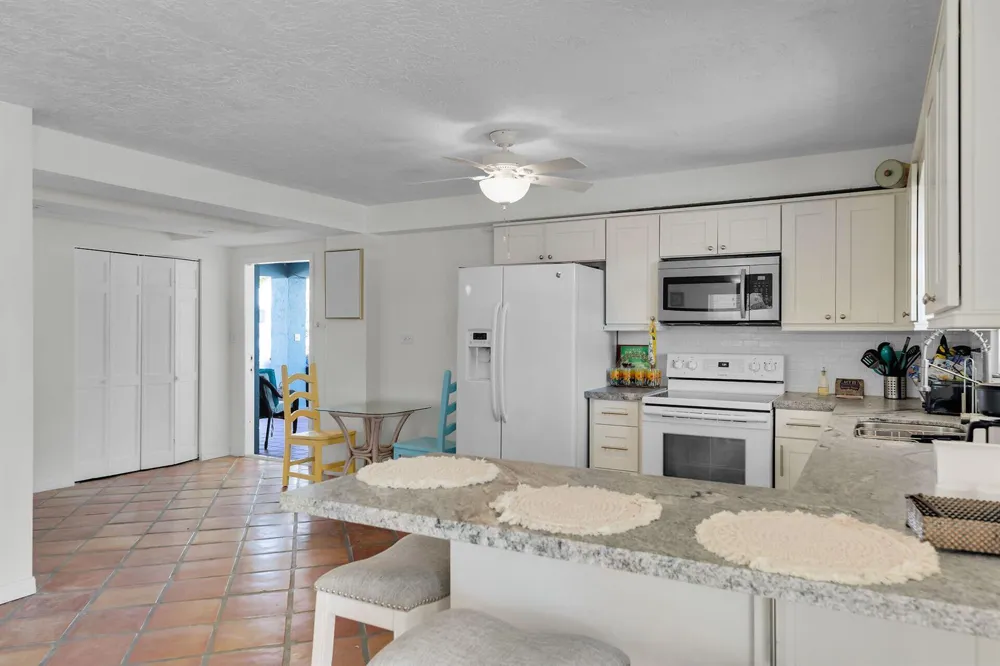 180 La Paloma Road Key Largo, FL 33037