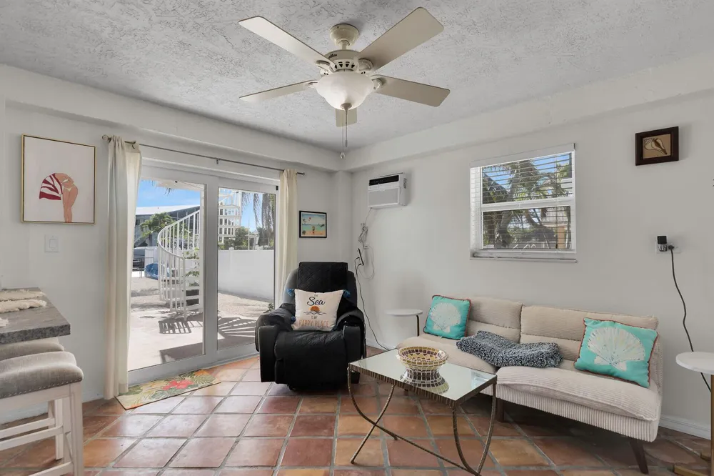 180 La Paloma Road Key Largo, FL 33037