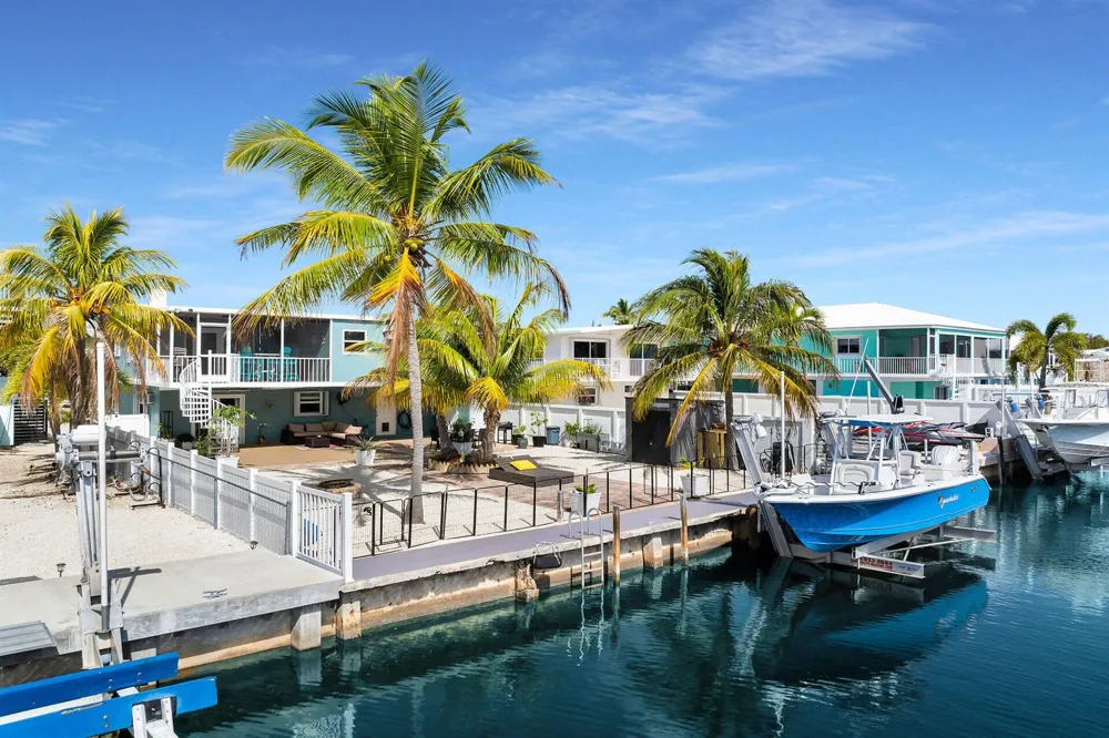 180 La Paloma Road Key Largo, FL 33037
