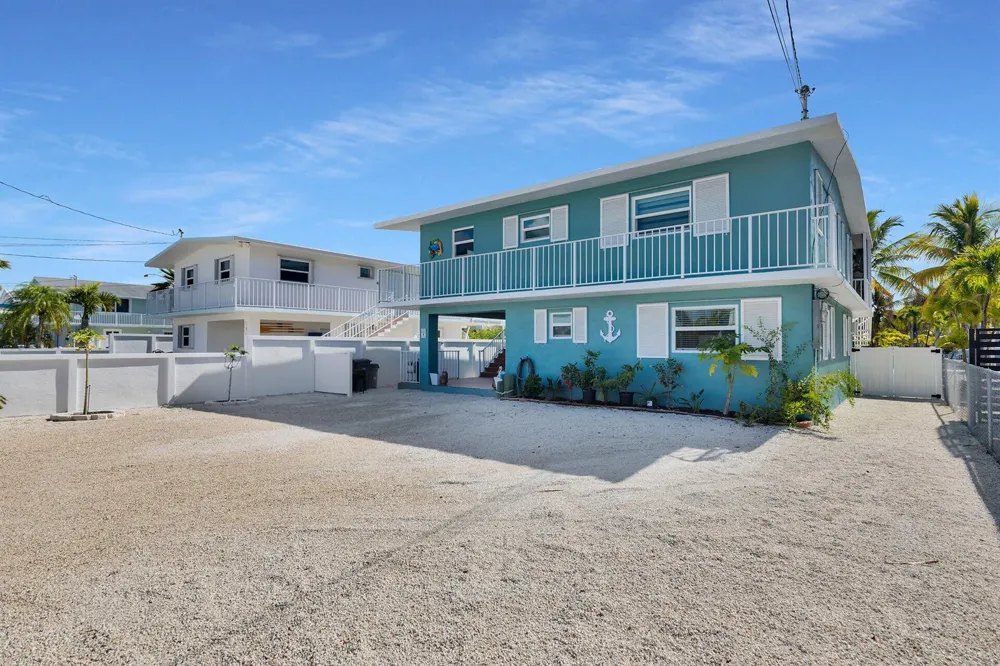 180 La Paloma Road Key Largo, FL 33037