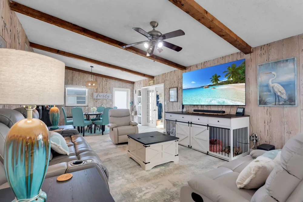 180 La Paloma Road Key Largo, FL 33037