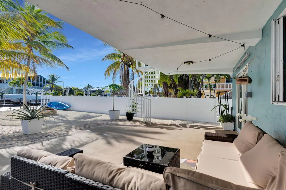 180 La Paloma Road Key Largo, FL 33037