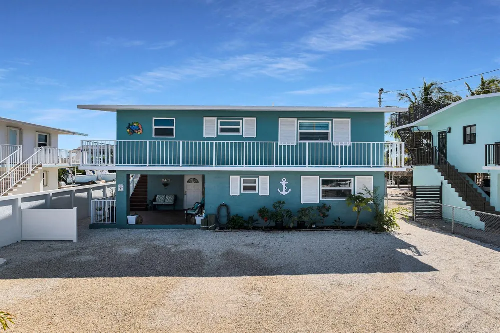 180 La Paloma Road Key Largo, FL 33037