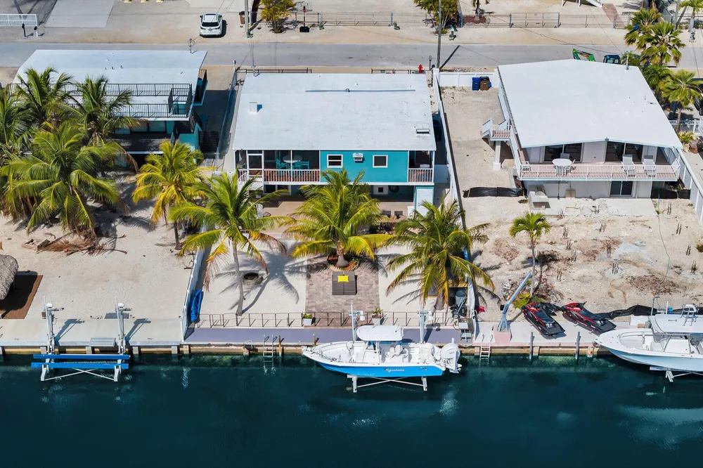180 La Paloma Road Key Largo, FL 33037