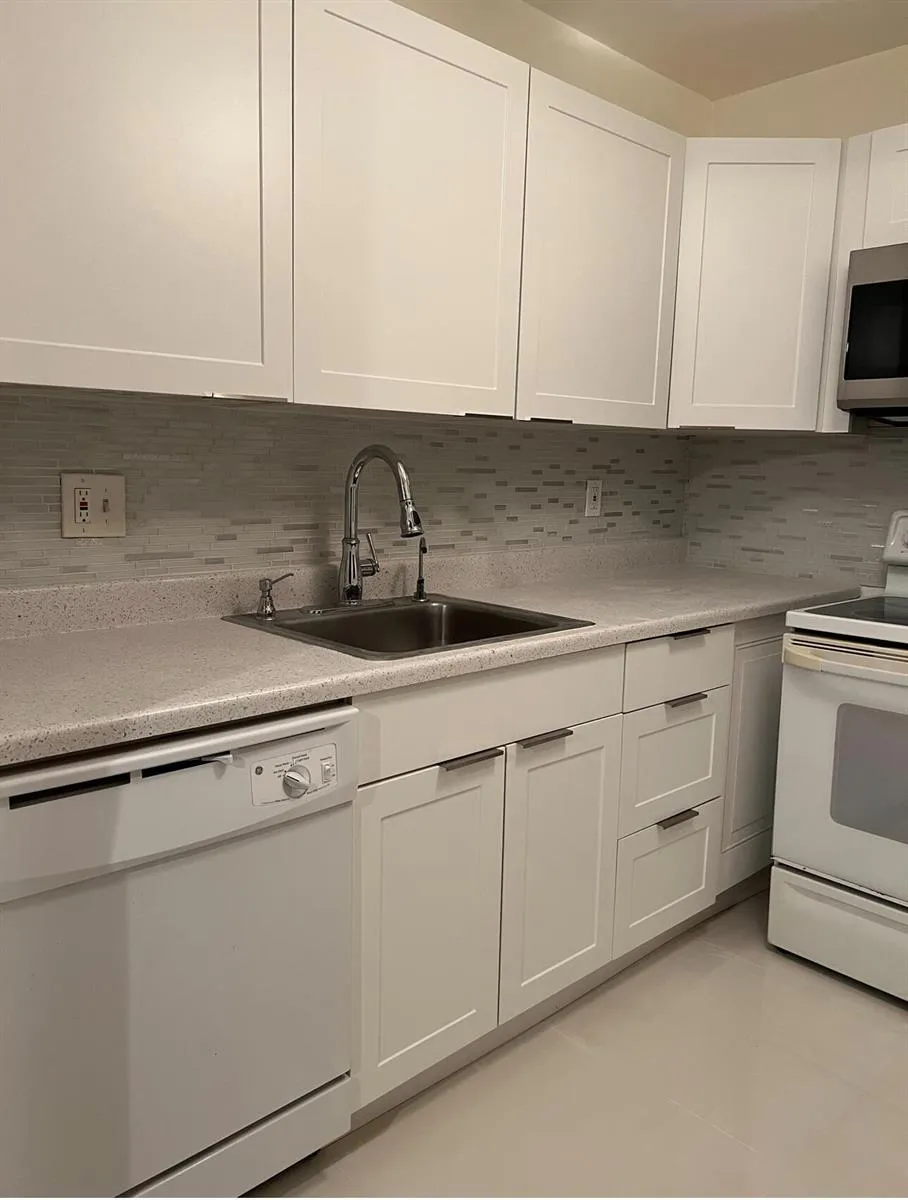 700 Village Green Court #302 Palm Springs, FL 33461