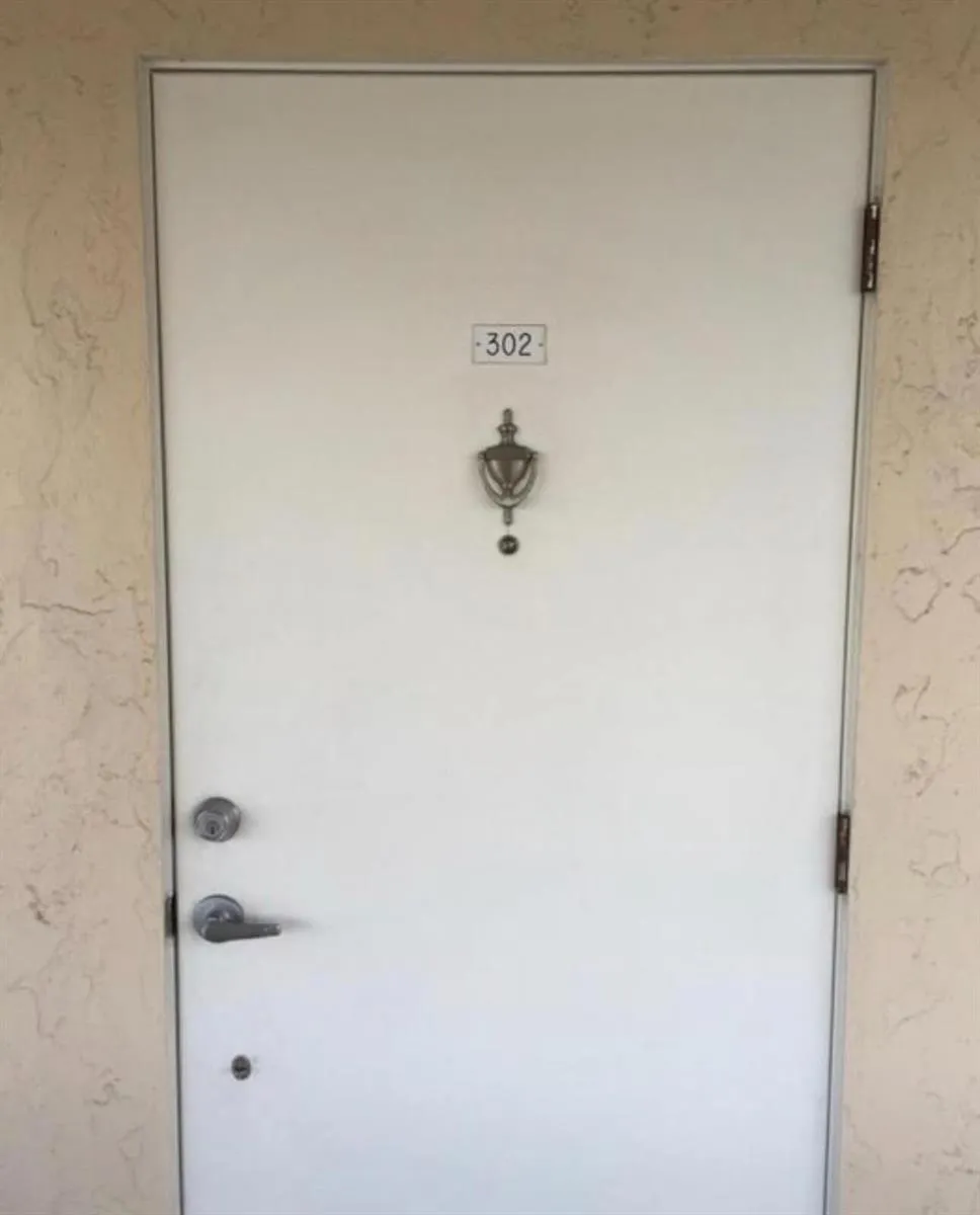 700 Village Green Court #302 Palm Springs, FL 33461