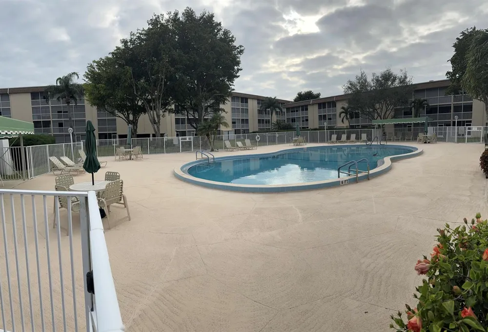 700 Village Green Court #302 Palm Springs, FL 33461