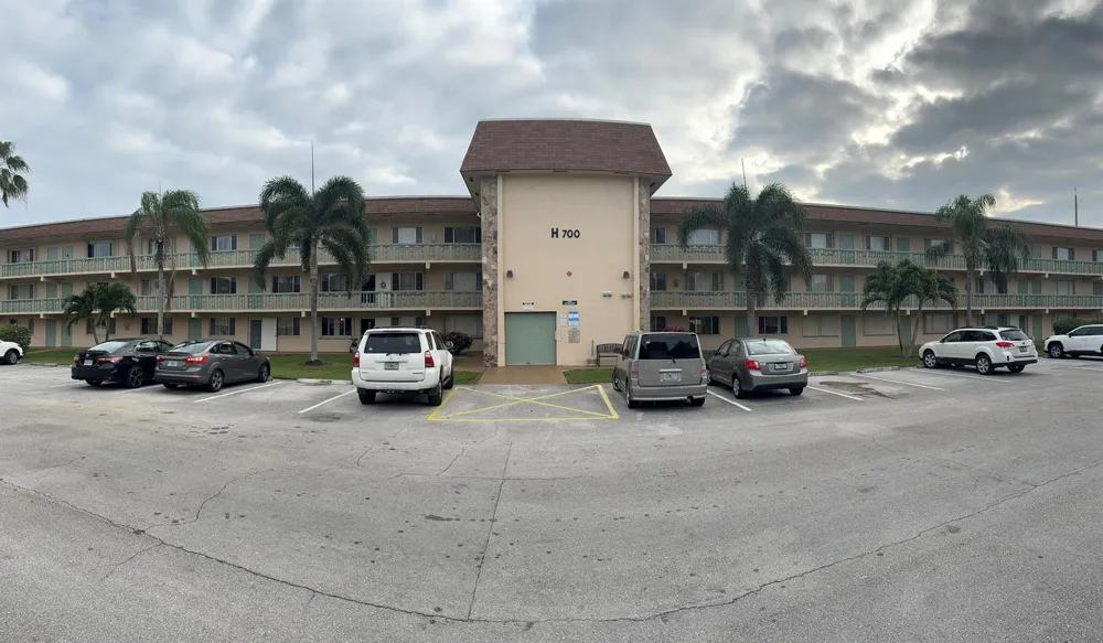 700 Village Green Court #302 Palm Springs, FL 33461