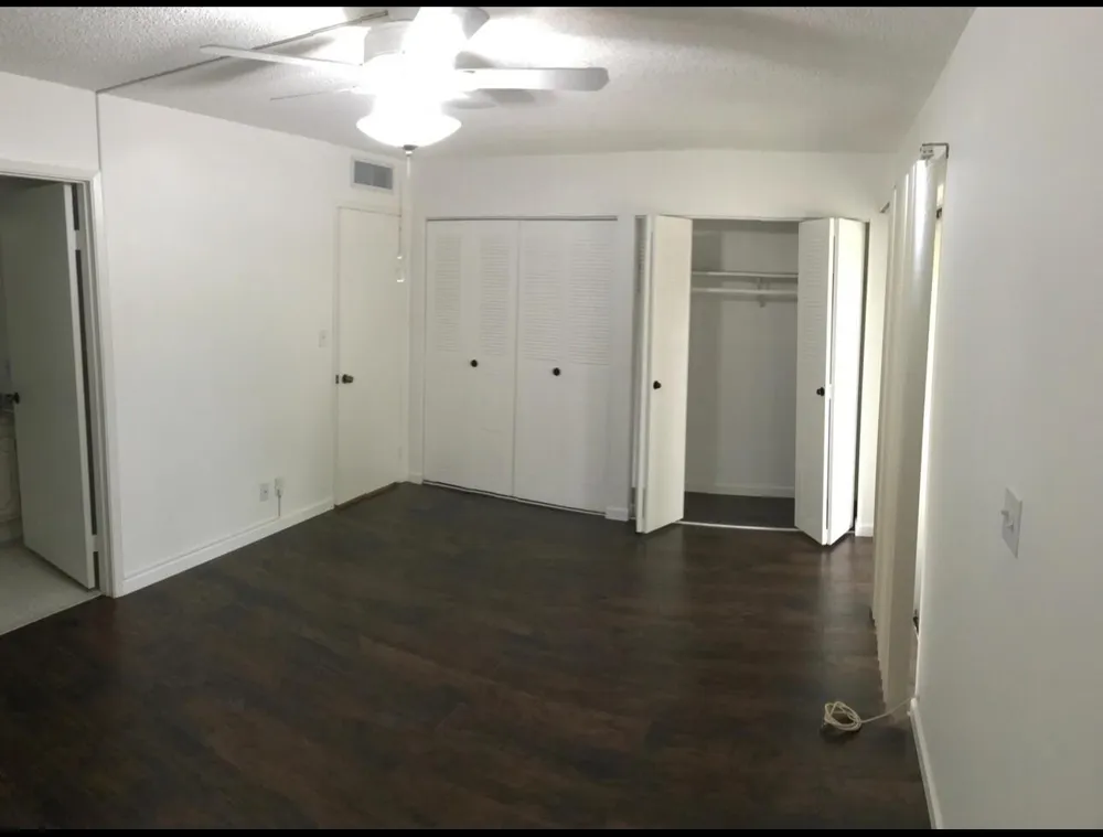 700 Village Green Court #302 Palm Springs, FL 33461