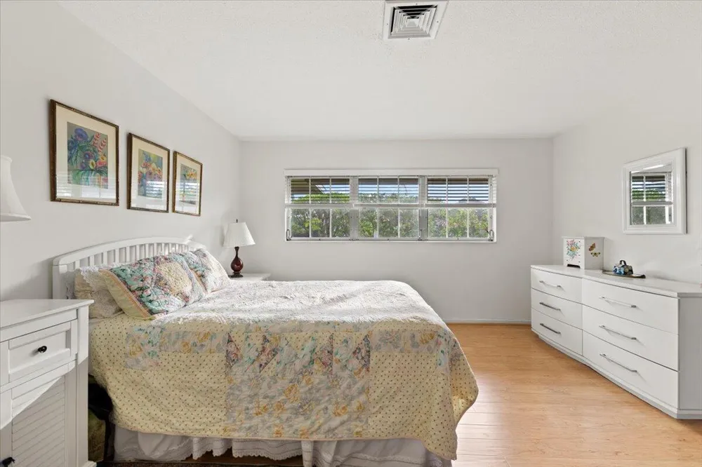 233 Rio Vista Circle #233 Atlantis, FL 33462