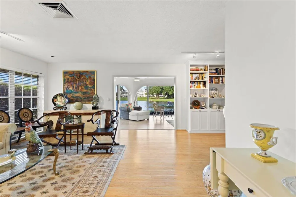 233 Rio Vista Circle #233 Atlantis, FL 33462