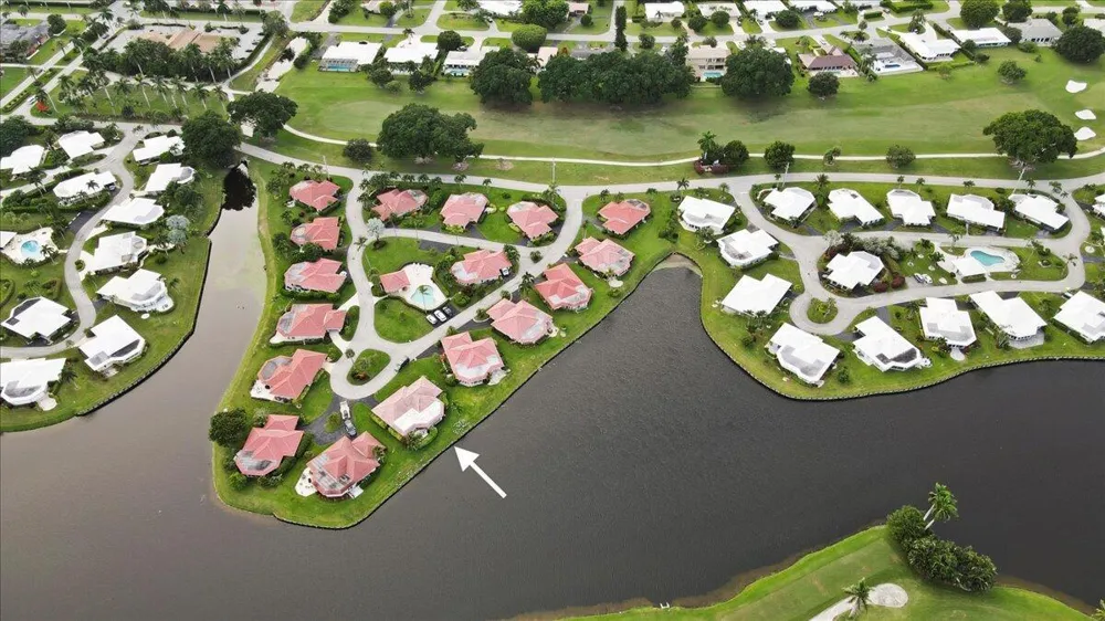 233 Rio Vista Circle #233 Atlantis, FL 33462