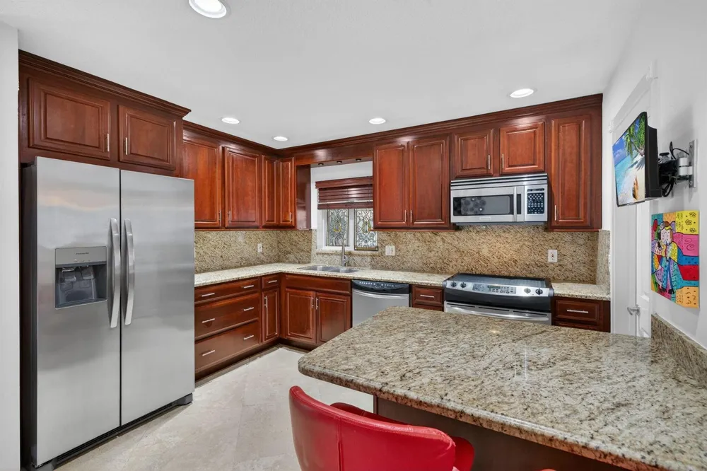 2300 NE 16th Avenue Wilton Manors, FL 33305