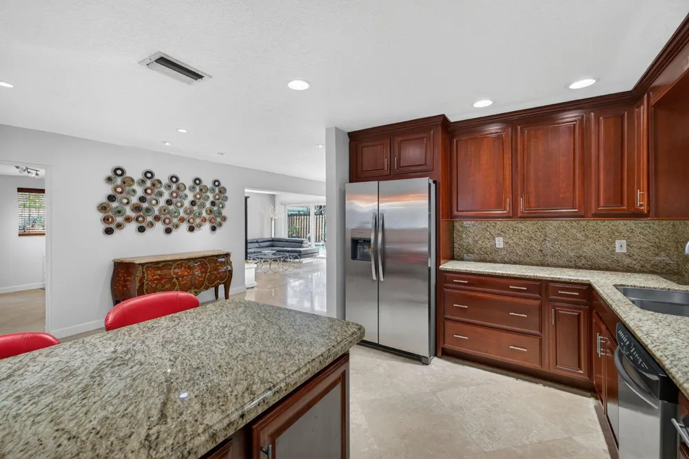 2300 NE 16th Avenue Wilton Manors, FL 33305