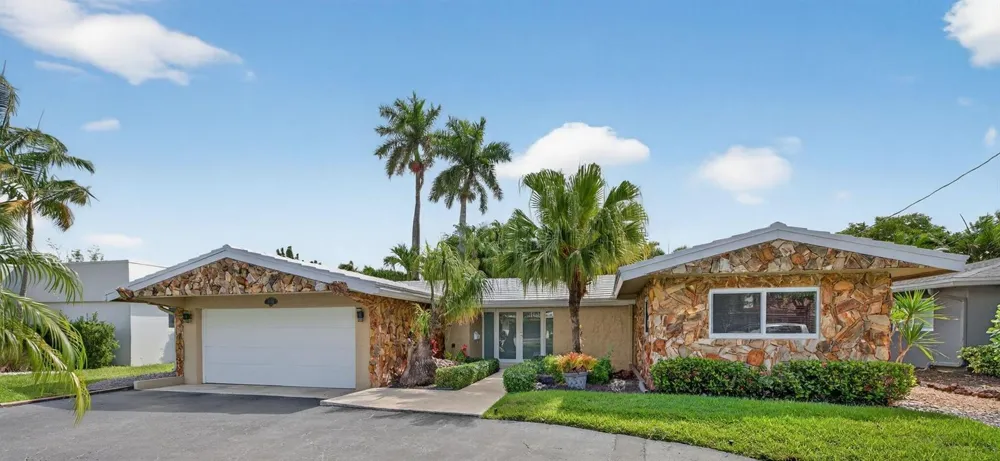 2300 NE 16th Avenue Wilton Manors, FL 33305