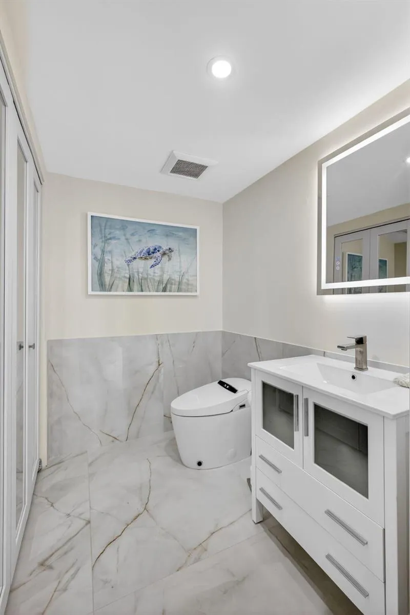 4100 Ocean Drive #1201 Singer Island, FL 33404