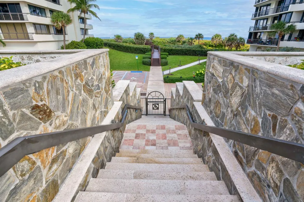 4100 Ocean Drive #1201 Singer Island, FL 33404