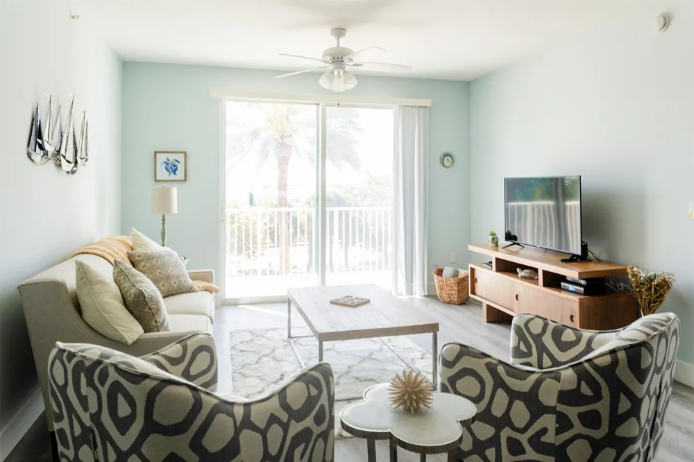 802 W Windward Way #311 Lantana, FL 33462