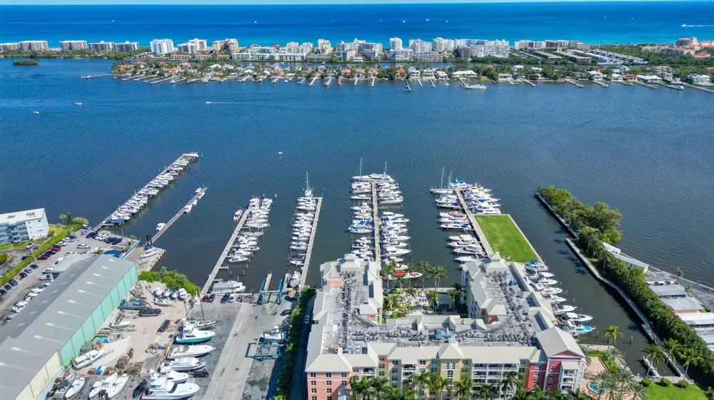 802 W Windward Way #311 Lantana, FL 33462