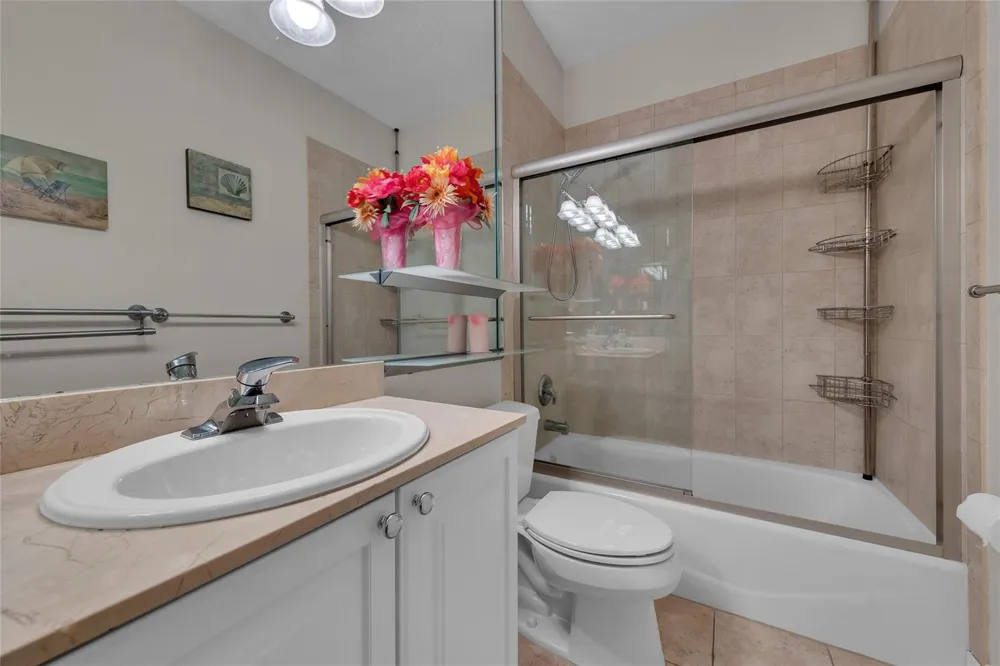 1327 SE 3rd Avenue Pompano Beach, FL 33060