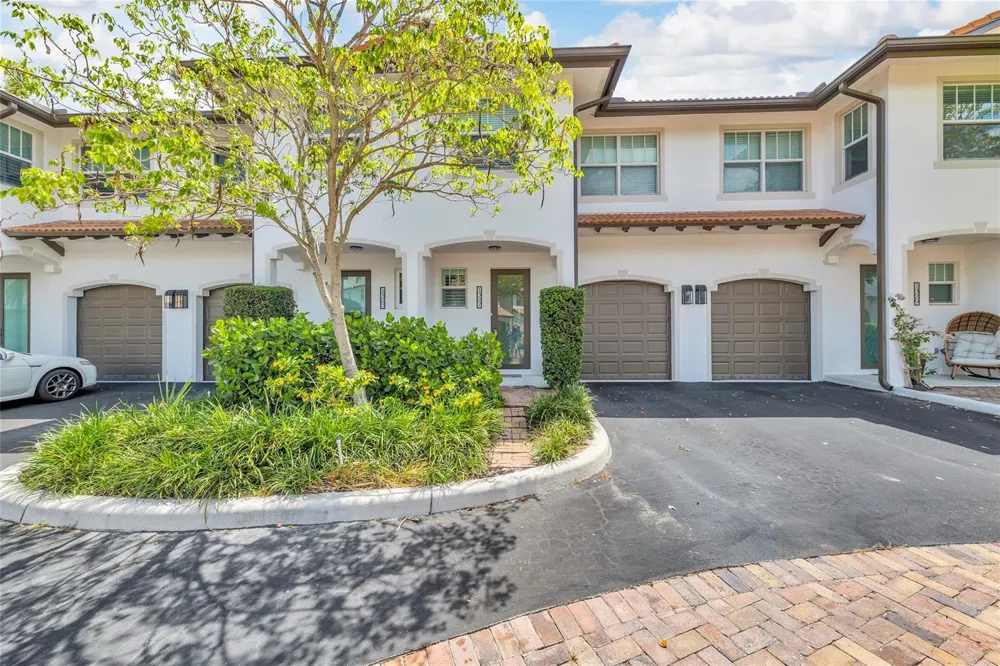 1327 SE 3rd Avenue Pompano Beach, FL 33060