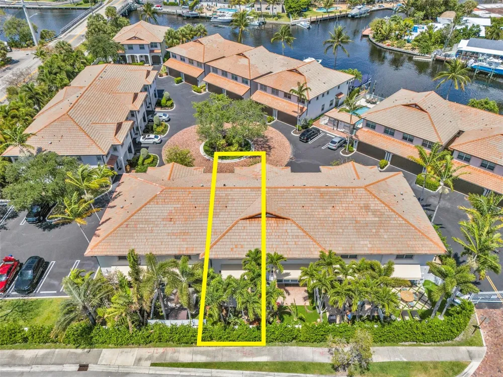 1327 SE 3rd Avenue Pompano Beach, FL 33060