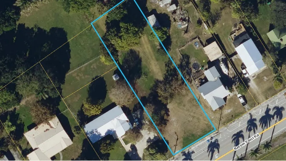 1697 Bacom Point Road Pahokee, FL 33476