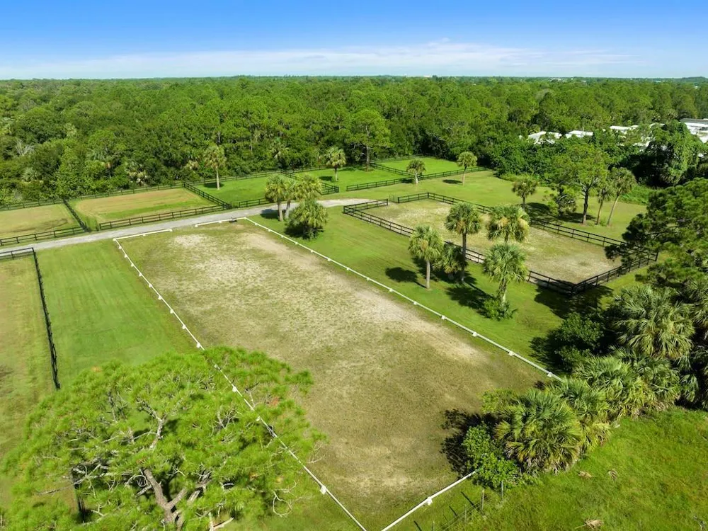 8530 8th Street Vero Beach, FL 32968
