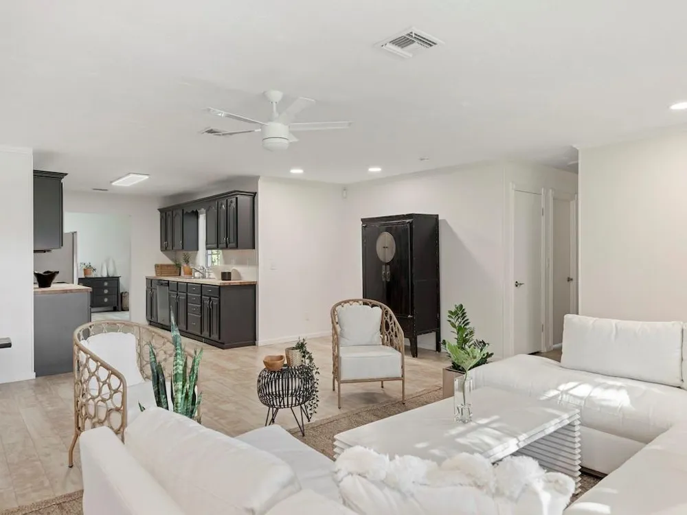 8530 8th Street Vero Beach, FL 32968
