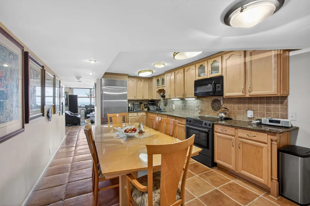 5420 Ocean Drive #1201 Singer Island, FL 33404