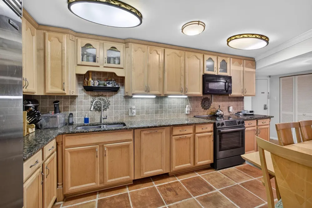 5420 Ocean Drive #1201 Singer Island, FL 33404