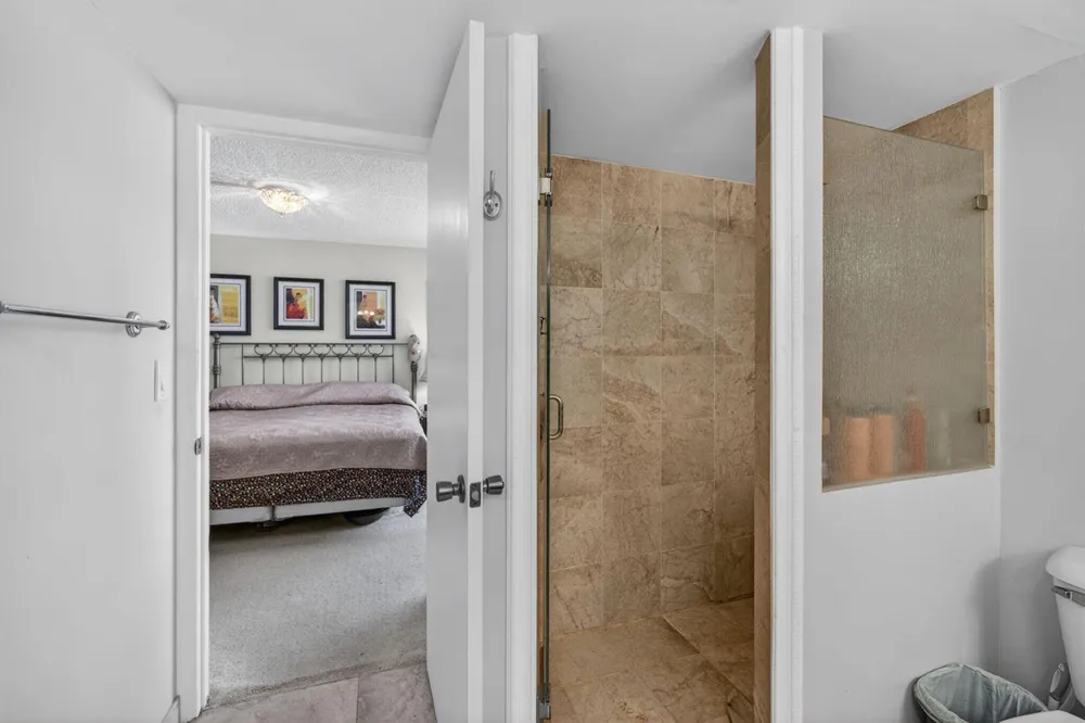 5420 Ocean Drive #1201 Singer Island, FL 33404