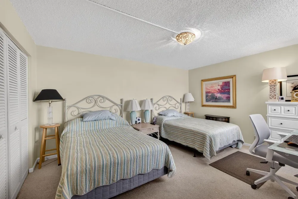 5420 Ocean Drive #1201 Singer Island, FL 33404